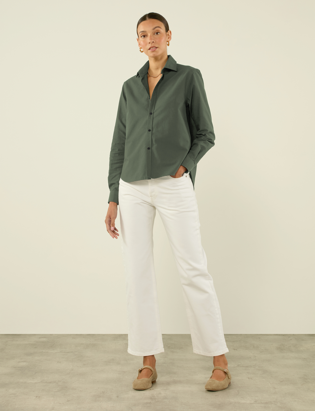 The Classic: Oxford, Khaki