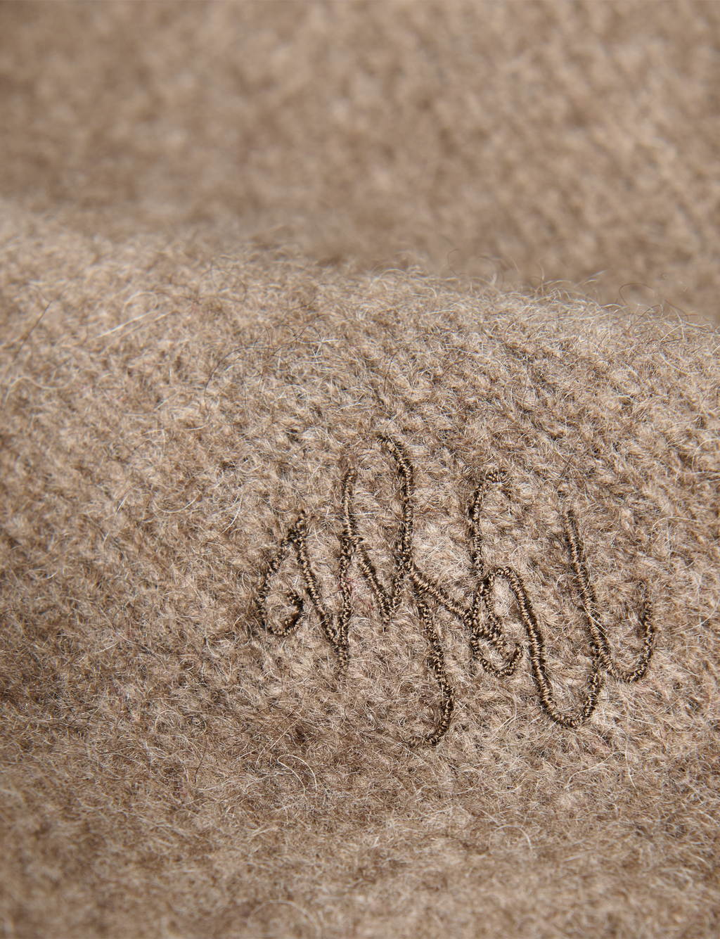 Mull Crew: Yak Wool, Coffee