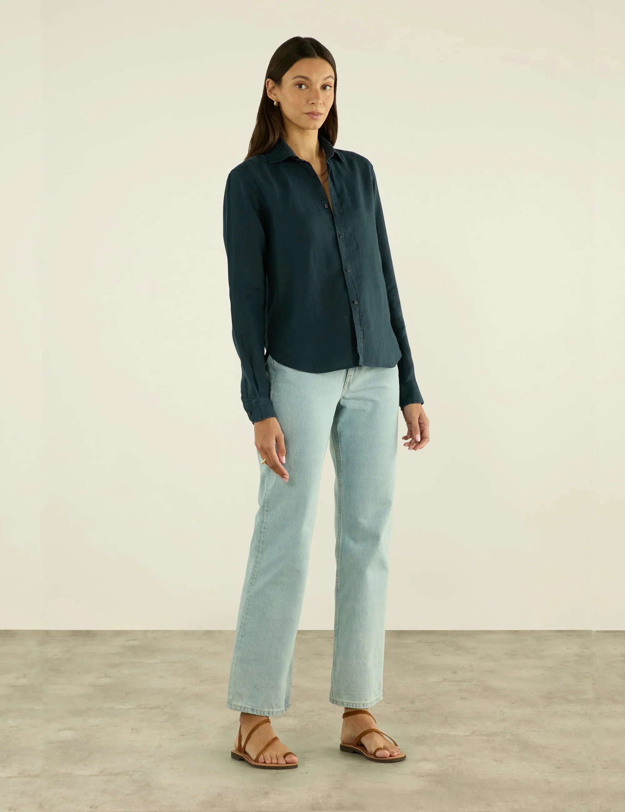 The Classic: Linen, Navy Blue