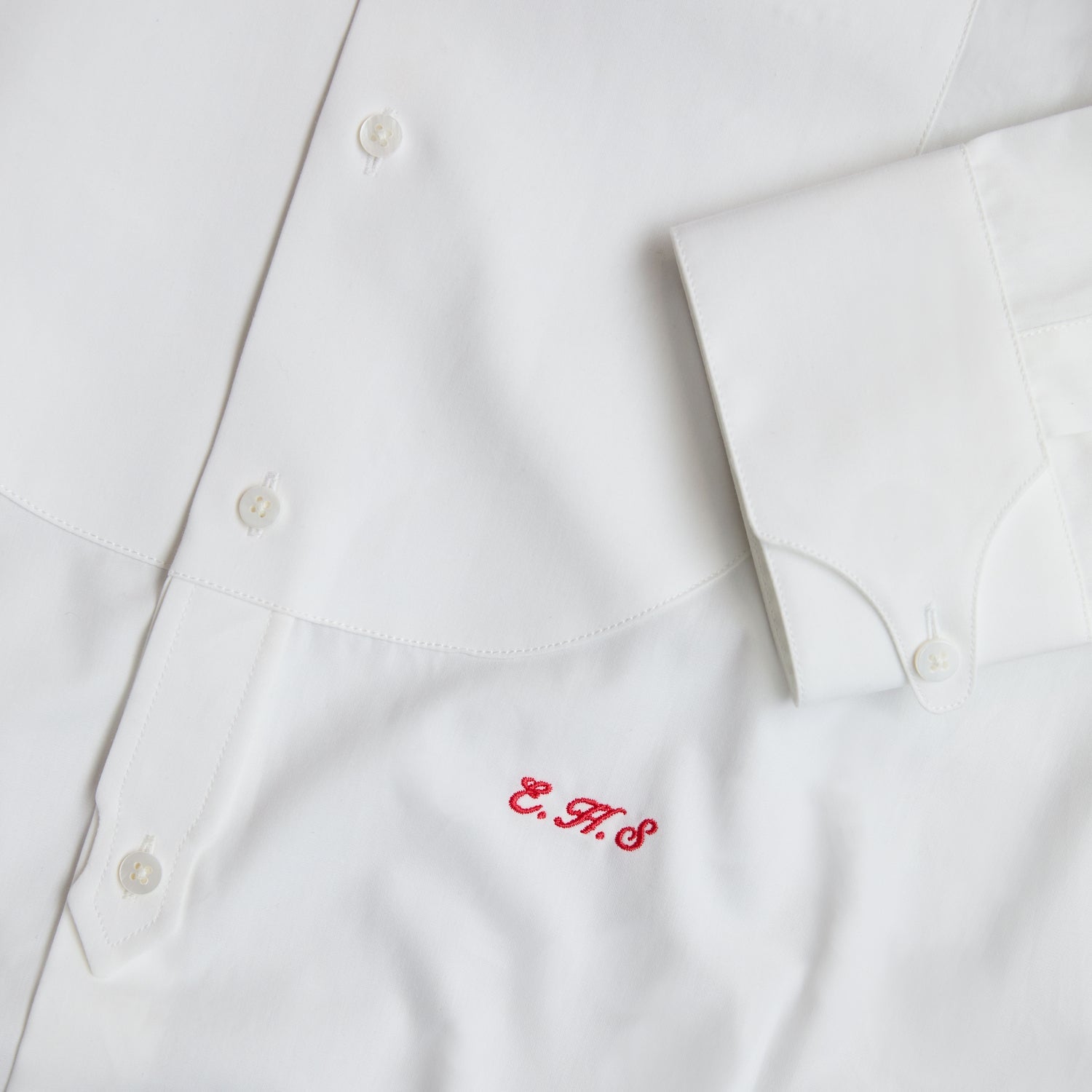 The Dress Shirt Curved Bib: Poplin, White